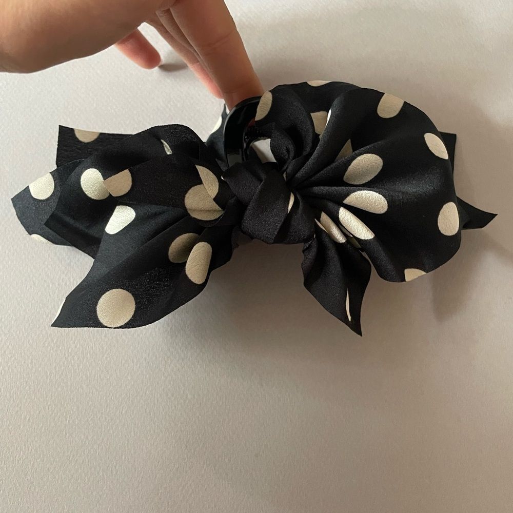 Black Polka Dot Bow Hair Clip N1456 - Picture 4 of 5